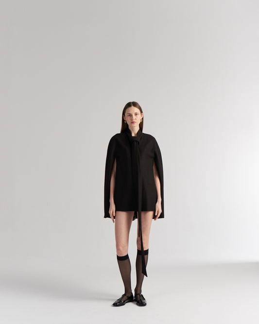 Lierre Cape – Schwarzes Designer-Cape