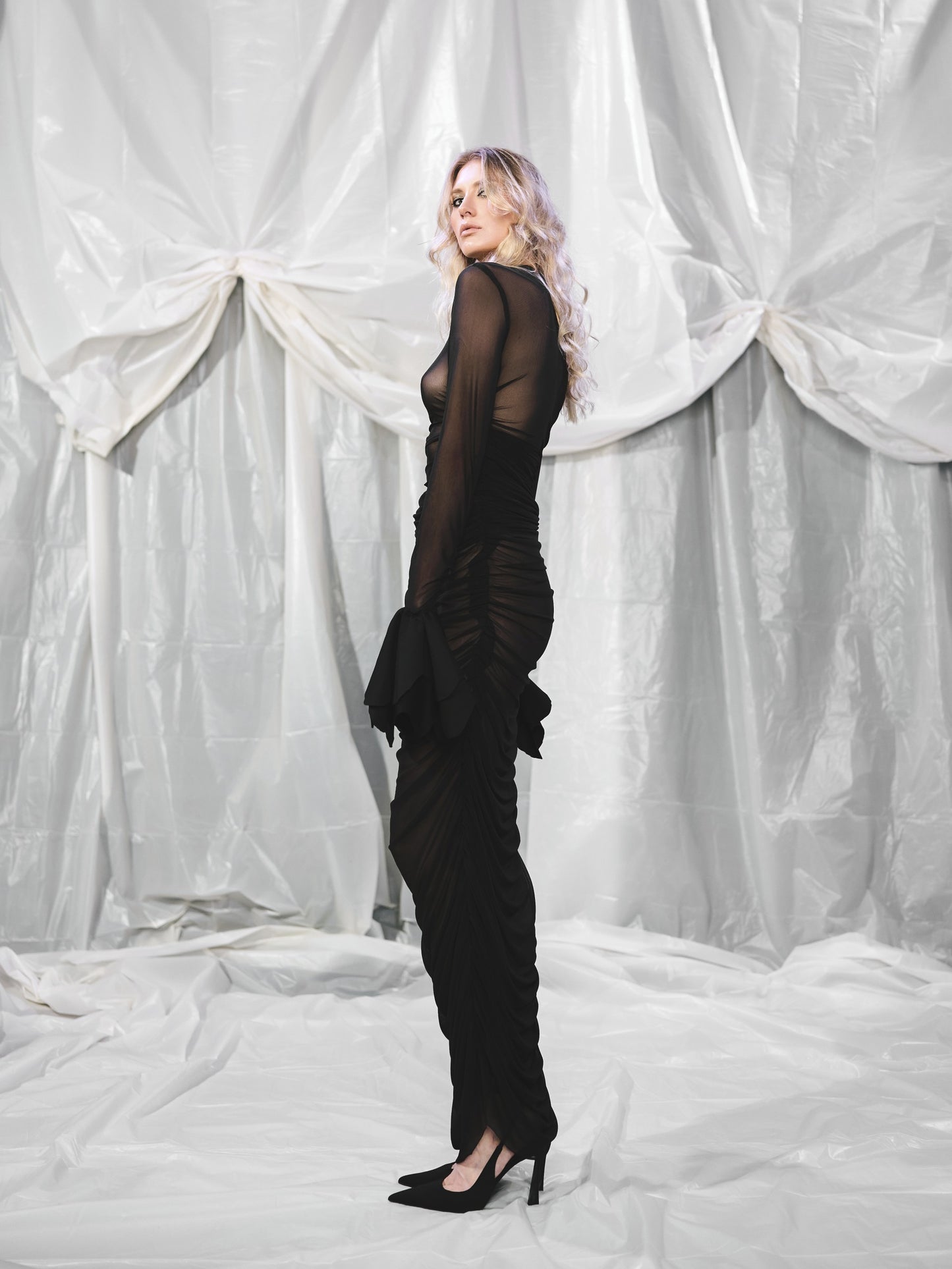 Lunaris - Schwarzes transparentes Maxikleid