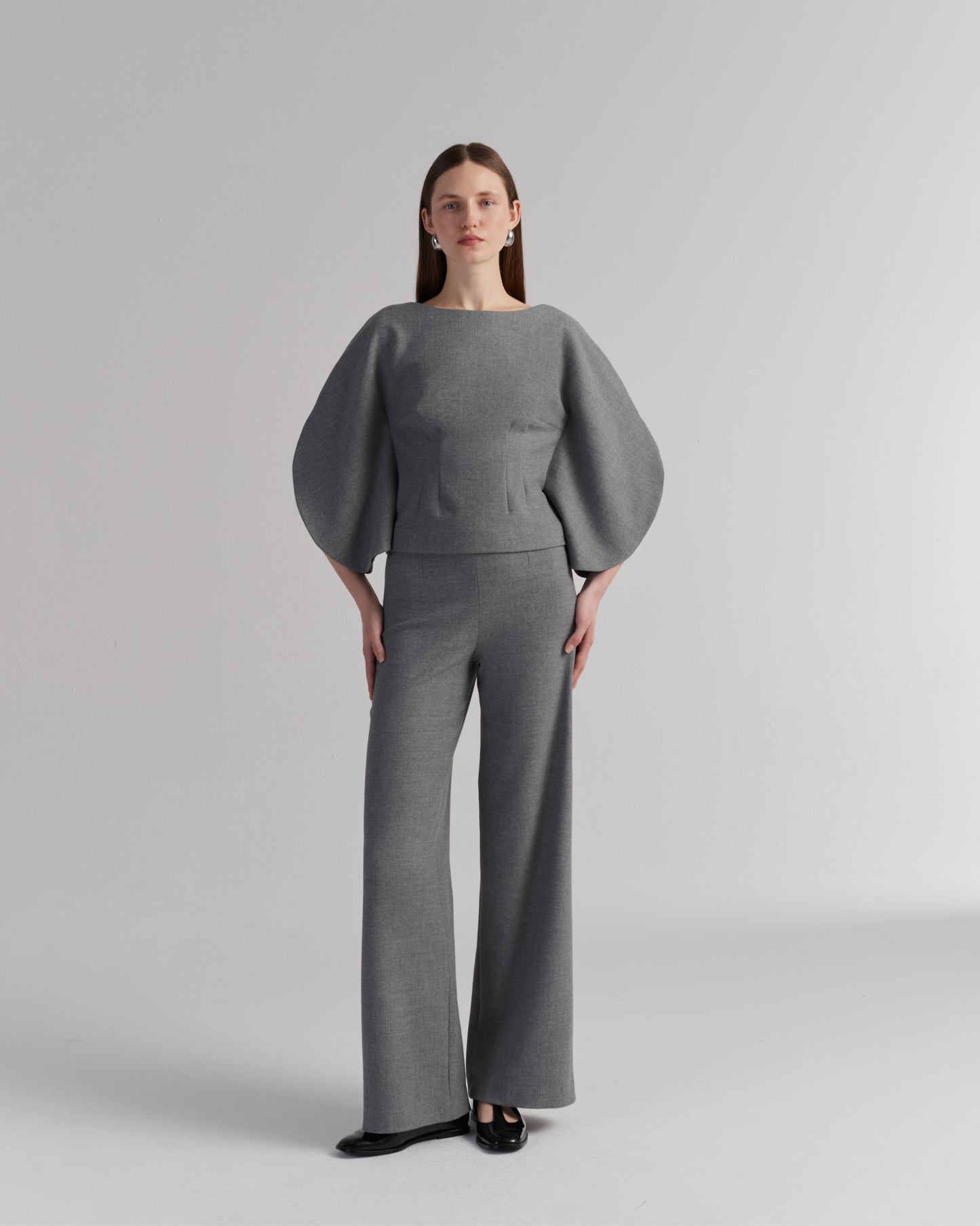 Tulipe Pants – High-Waist Hose aus Wolle mit geradem Bein, elegant & zeitlos