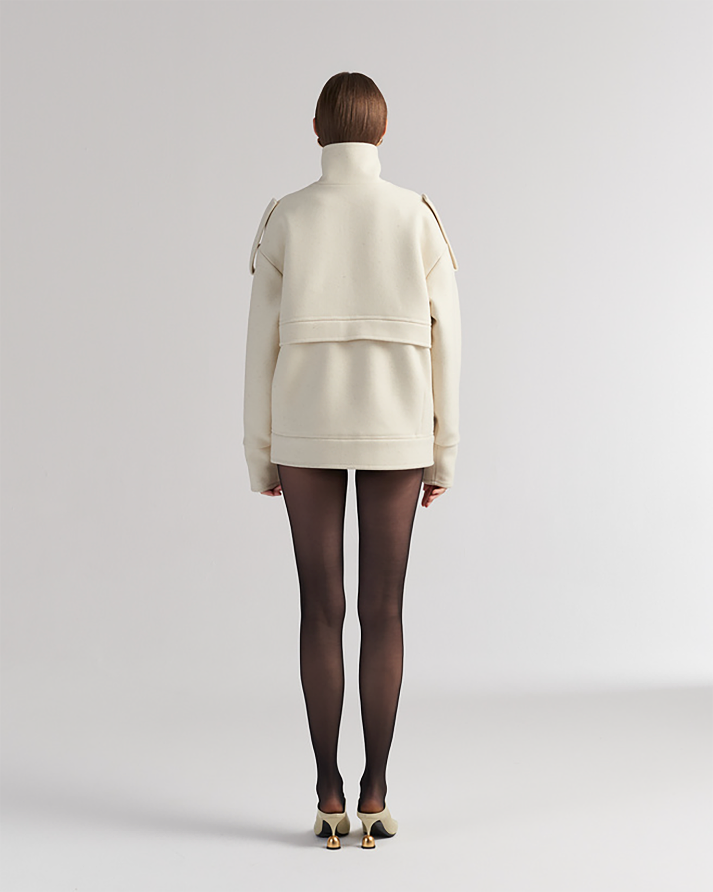 Éclat Jacket – Oversize-Wolljacke mit Statement-Kragen